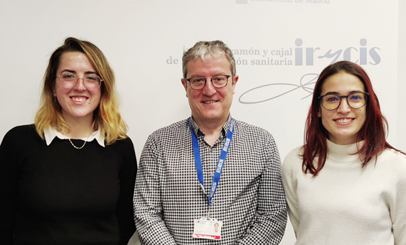 La transmisión de la infección por COVID-19 de madre a hijo es posible, pero poco frecuente La transmisión de la infección por COVID-19 de madre a hijo es posible, pero poco frecuente