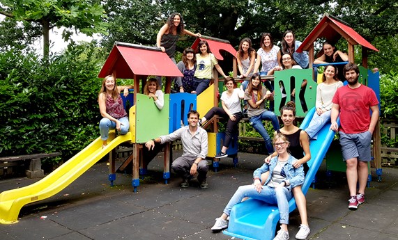 Descubierto un mecanismo que explica cómo las diferentes células de los tumores de mama se comunican entre sí Descubierto un mecanismo que explica cómo las diferentes células de los tumores de mama se comunican entre sí