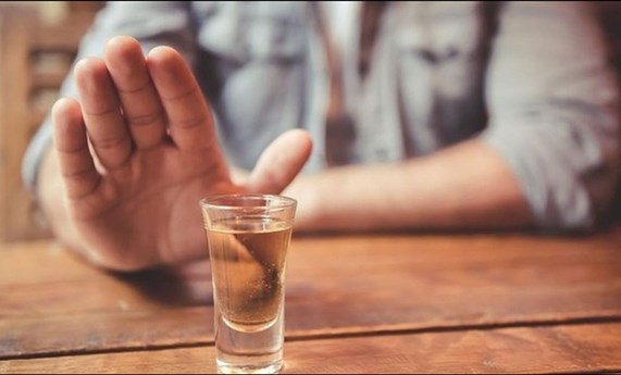 Beber un poco de alcohol no es beneficioso para la salud Beber un poco de alcohol no es beneficioso para la salud