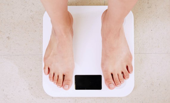 Las personas adultas con asma tienen mayor riesgo de desarrollar obesidad Las personas adultas con asma tienen mayor riesgo de desarrollar obesidad