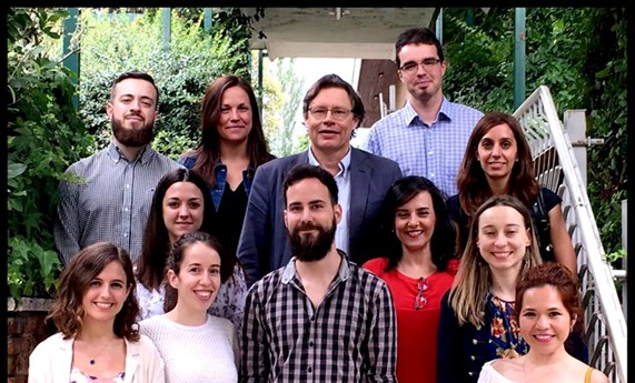 Una intervención psicológica mejora la salud mental del personal sanitario en España durante la pandemia de COVID-19 Una intervención psicológica mejora la salud mental del personal sanitario en España durante la pandemia de COVID-19