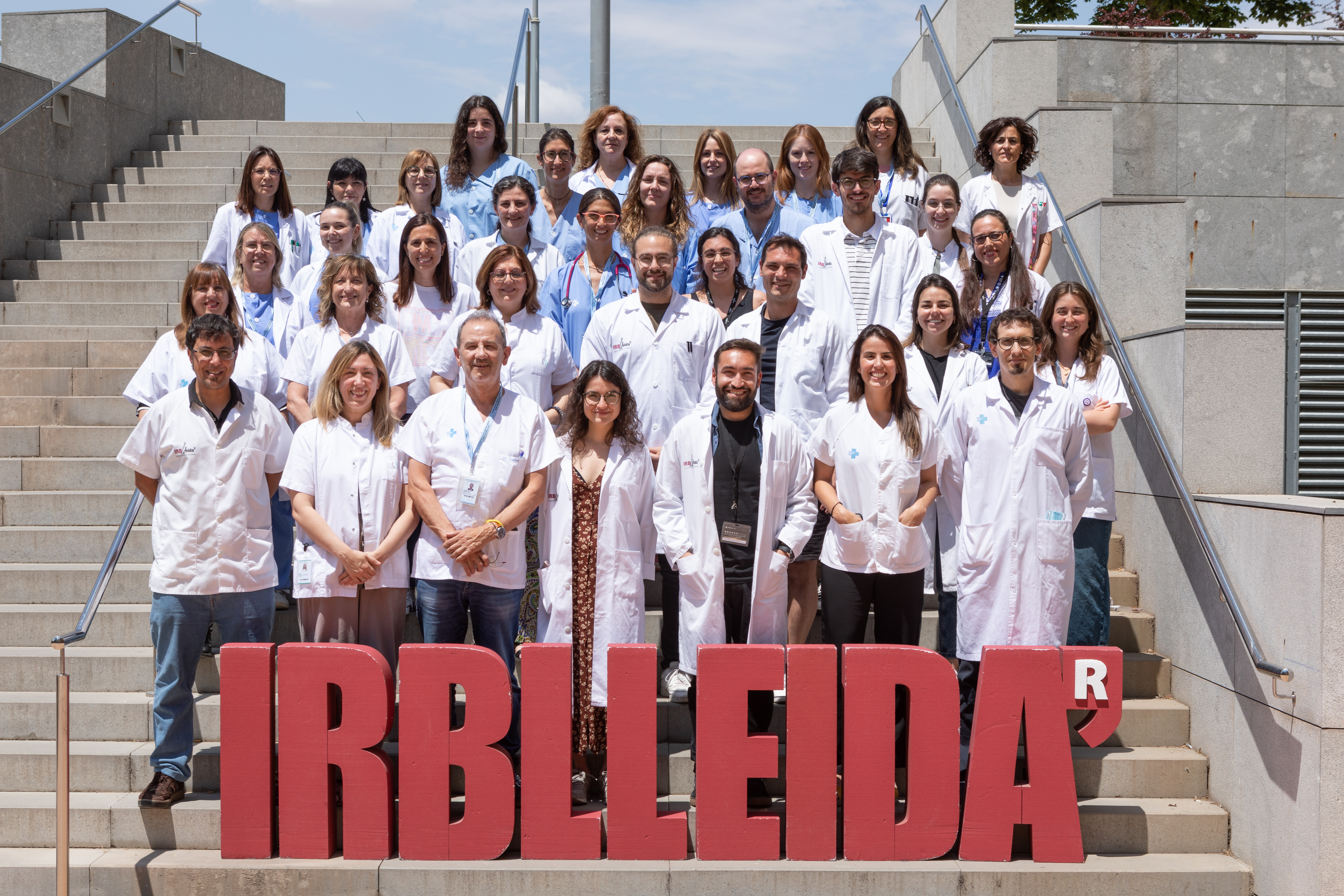 Mecanismos clave en la persistencia de secuelas pulmonares en pacientes críticos de COVID-19